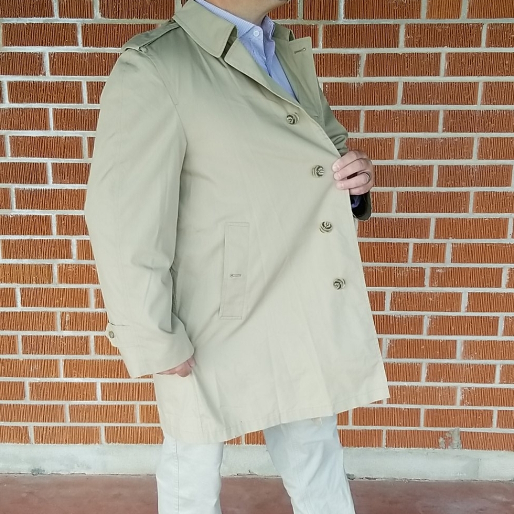 SOLD!!!VTG London Fog Trench Coat - Picture 5 of 10